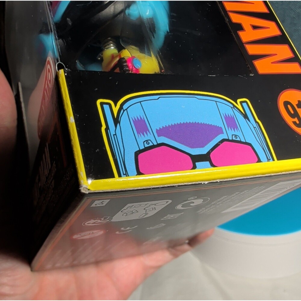 Funko Pop Ant-Man 910 Avengers Endgame Blacklight Target Exclusive PreOwned - Picture 10 of 16